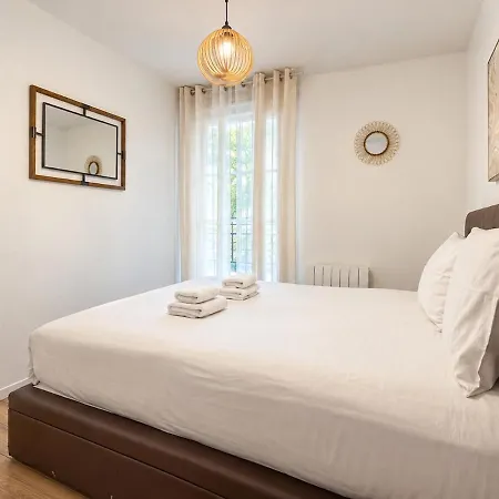 Le Wonder - 5 Min Away - Terrace & Parking Appartamento *